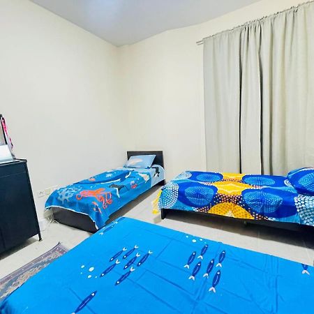 Dubai Hostel Экстерьер фото